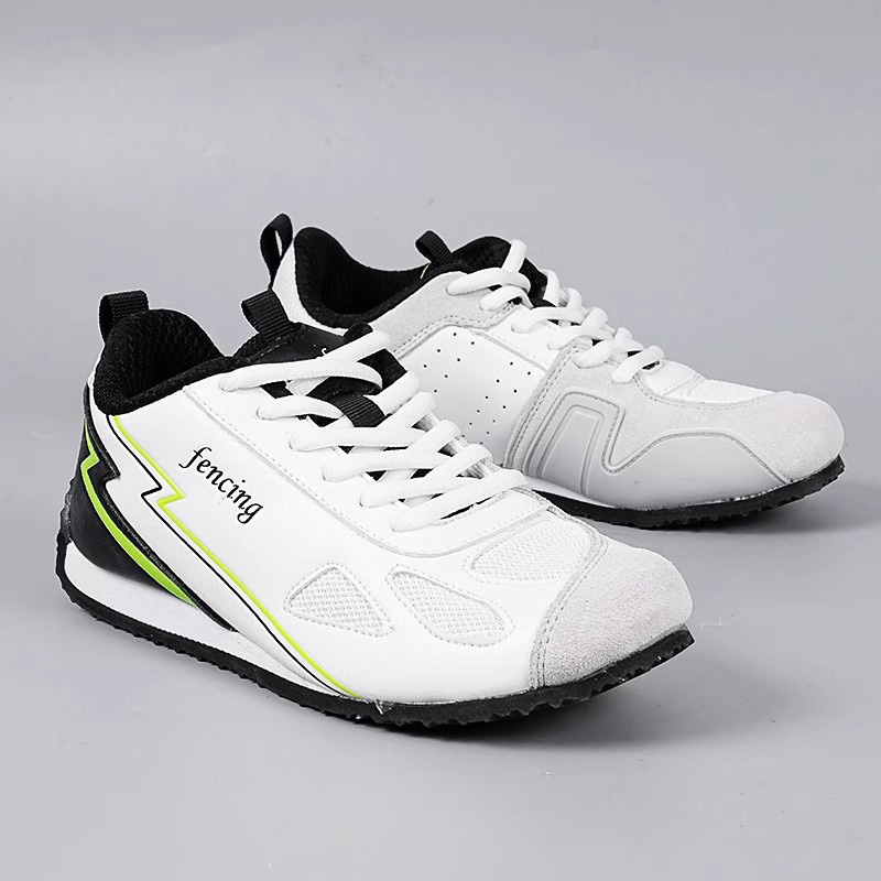 2025年ニューキッドフェンシングシューズ レディース スエ - Badminton Outfit のレビューと価格